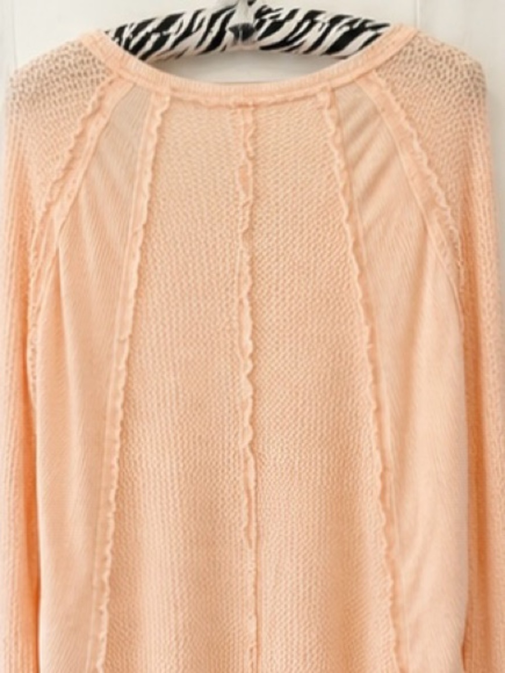 Light Pink Layered Hem Knit Top - - Picture 3 of 6